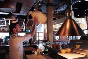 Bertoldi’s kitchen turns out a large number of pizzas with the wood/gas oven at centre stage, but also prepares a wide range of classic dishes, with numerous gluten-free options.